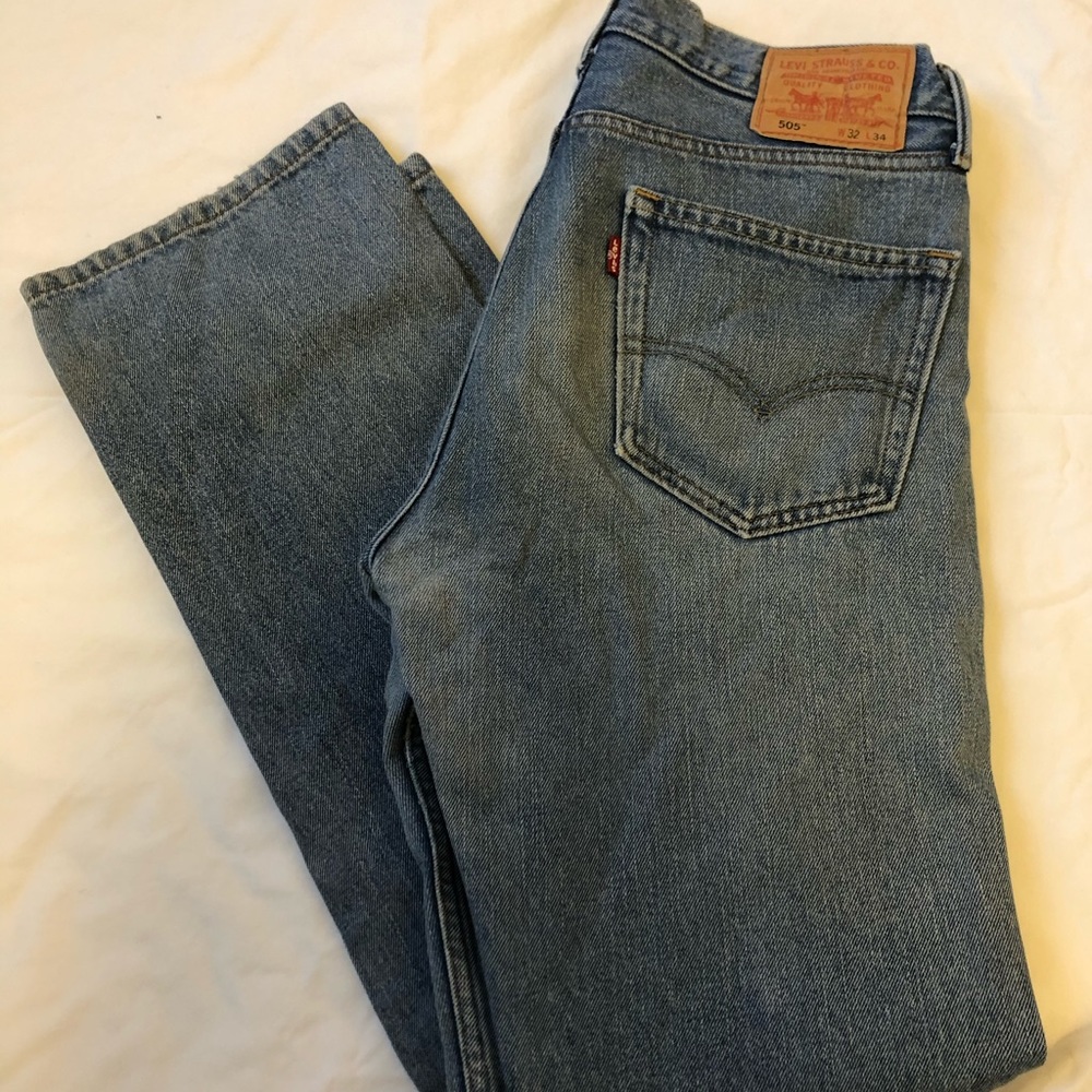 Levi’s red tab 505s